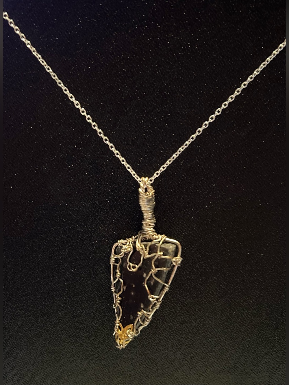 WIRE-WRAPPED HAND CRAFTED SEA GLASS PENDANT/UNISEX/LIKE NEW